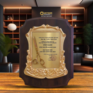 Bảng Vinh Danh Chứng Nhận Cây Kéo Vàng